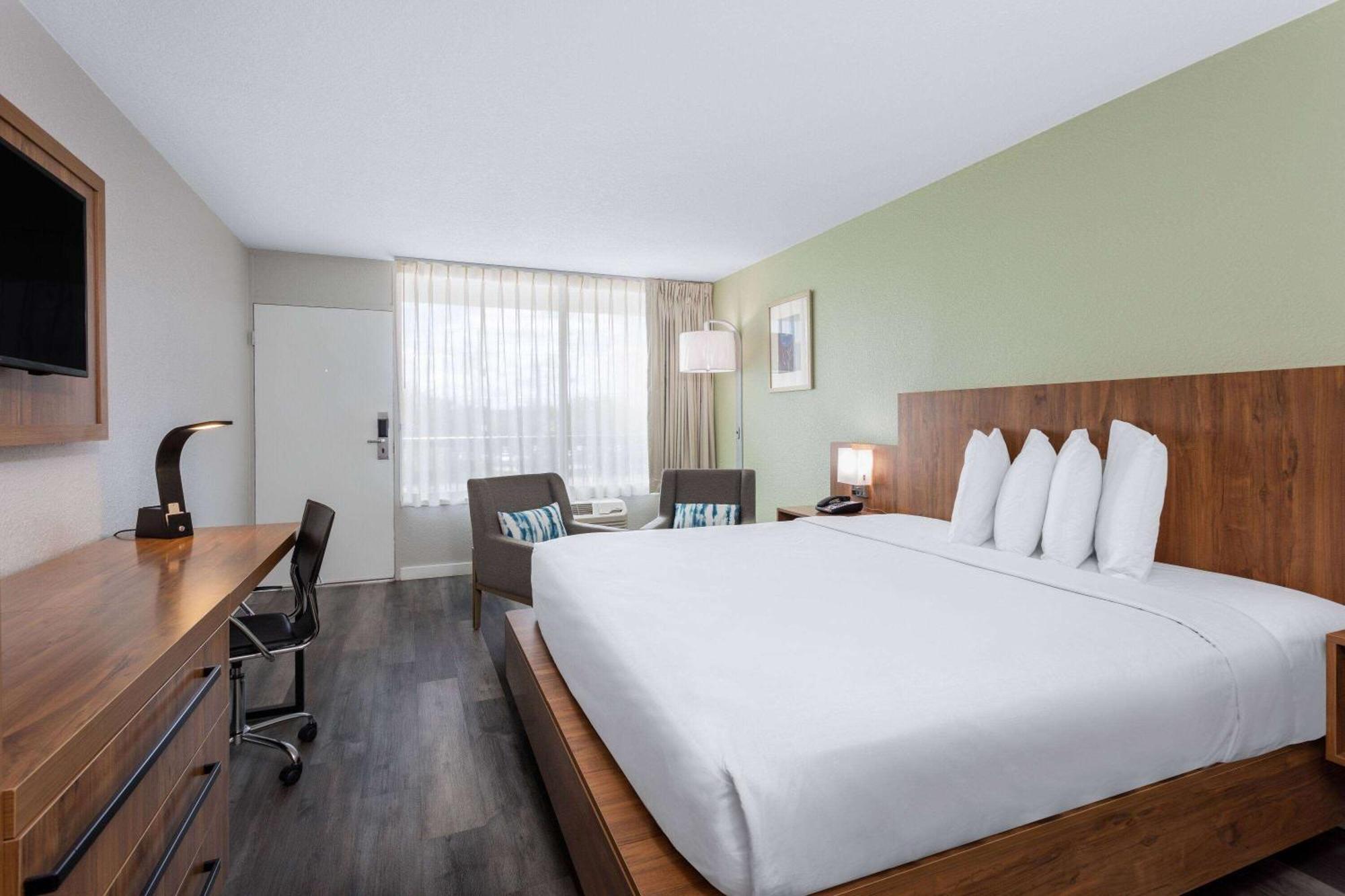Ramada By Wyndham Altamonte Springs Near I-4 Hotel Exterior foto