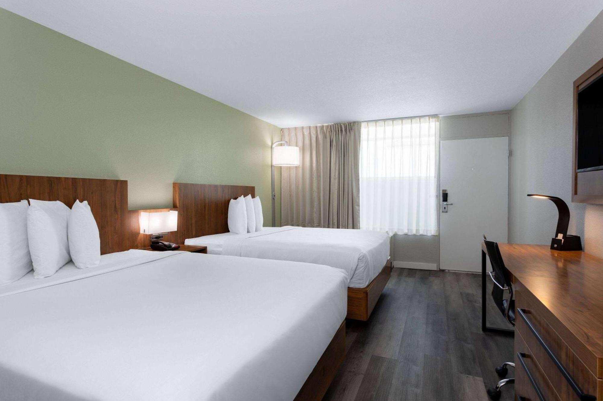 Ramada By Wyndham Altamonte Springs Near I-4 Hotel Exterior foto