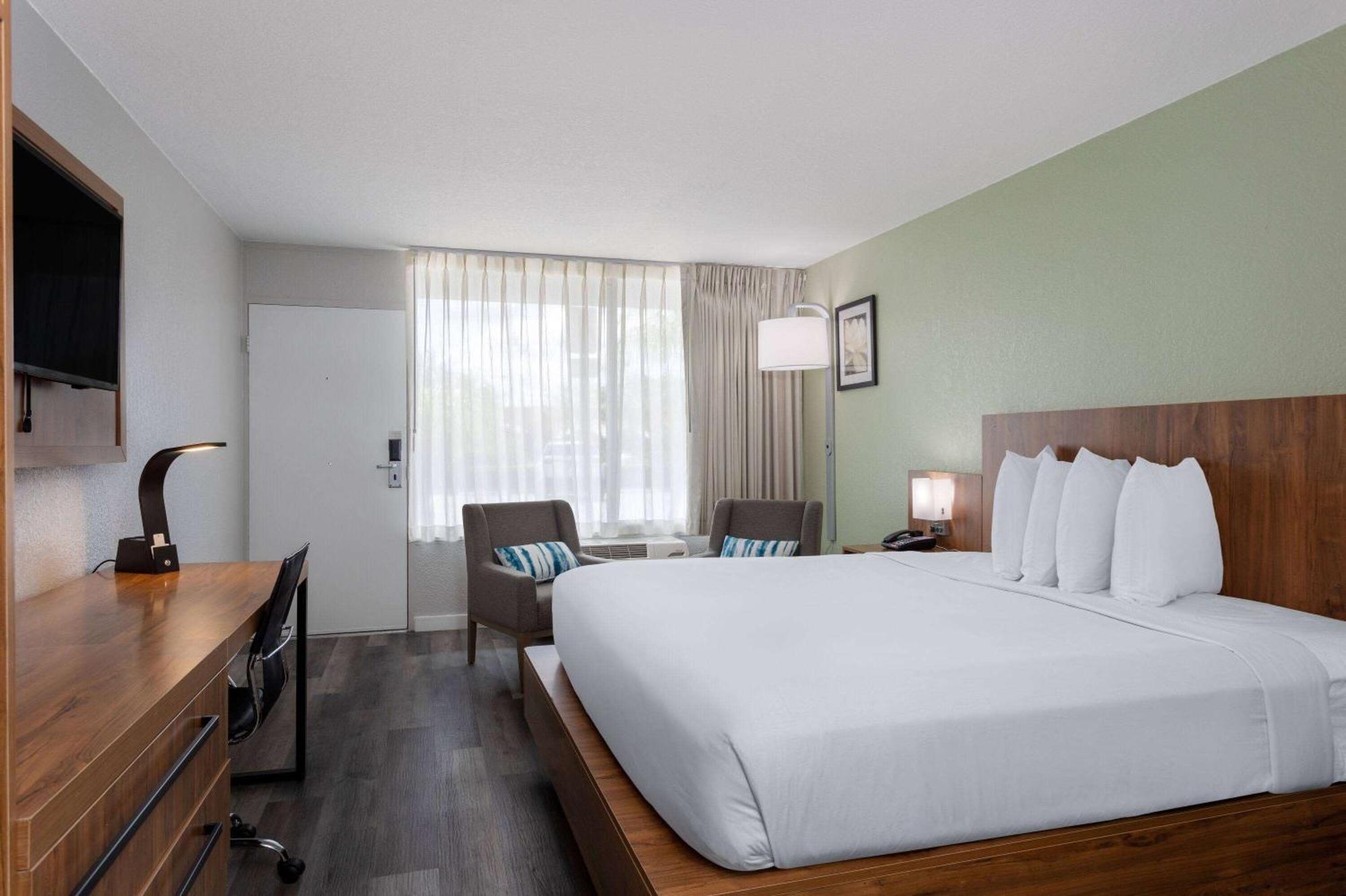 Ramada By Wyndham Altamonte Springs Near I-4 Hotel Exterior foto
