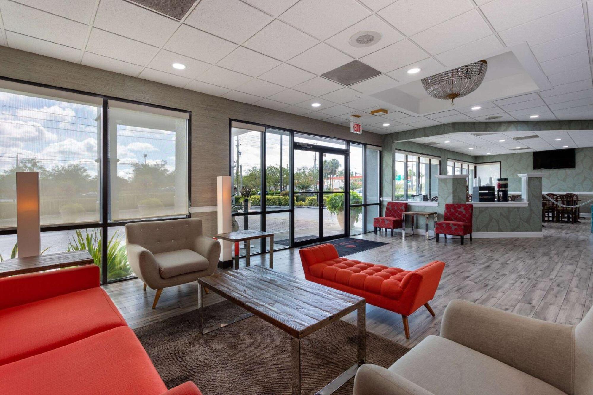 Ramada By Wyndham Altamonte Springs Near I-4 Hotel Exterior foto