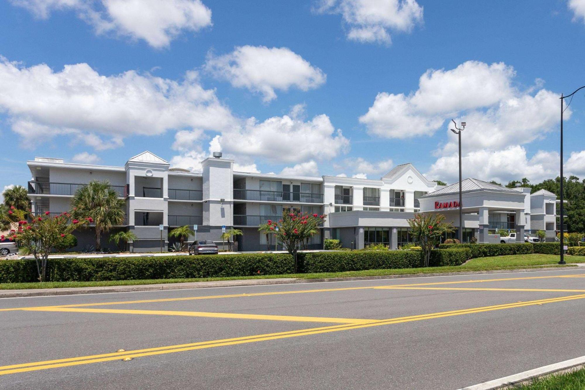 Ramada By Wyndham Altamonte Springs Near I-4 Hotel Exterior foto